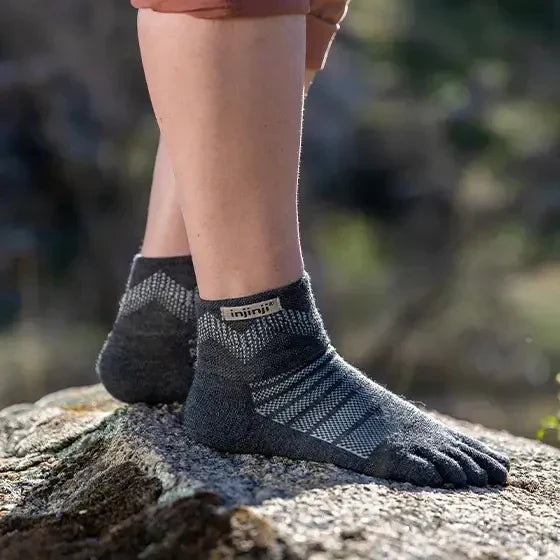 Injinji Midweight Mini-Crew Wool Socks Secondary image